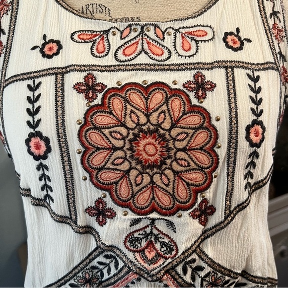 Xhilartion Embroidered White Sleeveless Top size xlarge - Picture 4 of 7